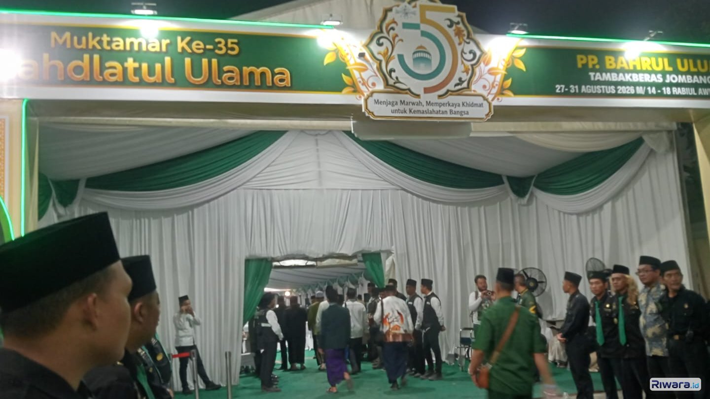 Suasana Muktamar ke-35 NU di Pondok Pesantren Bahrul Ulum Tambakberas Jombang pada Minggu malam 30 Agustus 2026